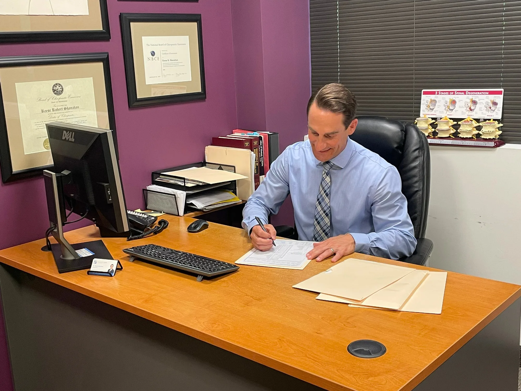 Dr. Reese Shanahan preparing a personalized treatment plan